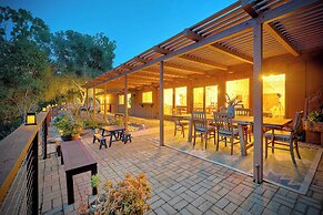 3046 Skycrest Drive