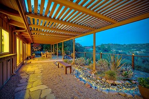 3046 Skycrest Drive
