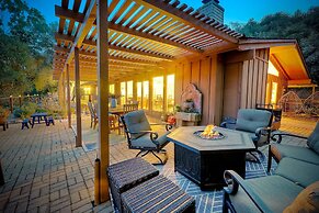 3046 Skycrest Drive