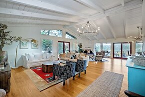 3046 Skycrest Drive