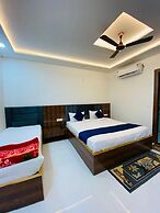 Hotel Taj Silver Palace
