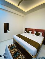 Hotel Taj Silver Palace