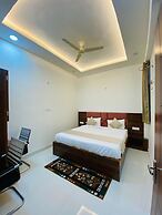 Hotel Taj Silver Palace