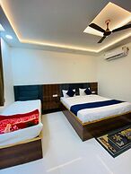 Hotel Taj Silver Palace