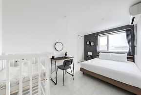 THE VELLMORE