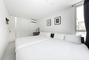 THE VELLMORE