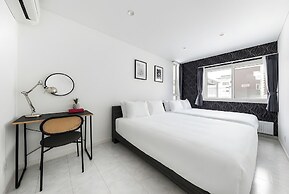 THE VELLMORE