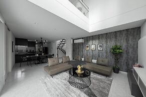 THE VELLMORE