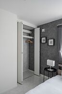THE VELLMORE