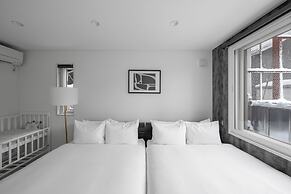 THE VELLMORE