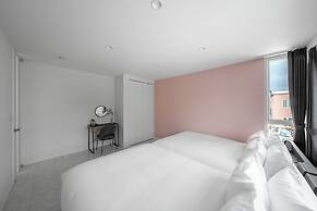 THE VELLMORE