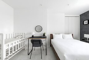 THE VELLMORE
