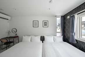 THE VELLMORE