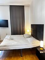 Pleasant 2BR Apt Near U6 Schöpfwerk