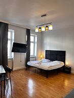 Pleasant 2BR Apt Near U6 Schöpfwerk