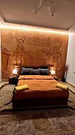Pyramids Gold Sand INN