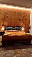 Pyramids Gold Sand INN