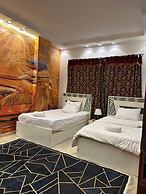 Pyramids Gold Sand INN