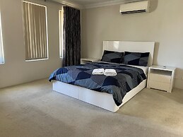 Cloverdale Family Accommodation