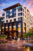 Hoxton Hotels & Resorts
