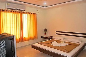 KDM Hotel Sai Geeta