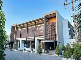 Leamsai Beach Resort