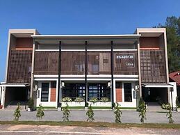 Leamsai Beach Resort