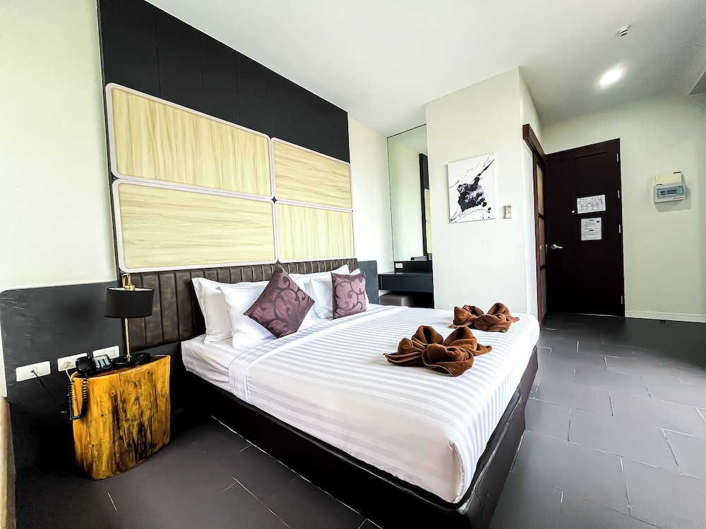 Leamsai Beach Resort
