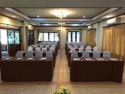Leamsai Beach Resort