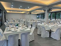 Leamsai Beach Resort