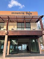 Leamsai Beach Resort