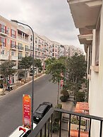 Maharaja Lounge & Hotels