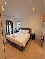 Maharaja Lounge & Hotels
