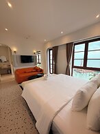 Maharaja Lounge & Hotels