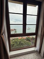 Maharaja Lounge & Hotels