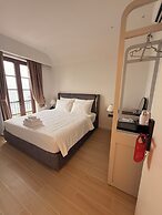 Maharaja Lounge & Hotels