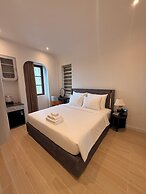 Maharaja Lounge & Hotels