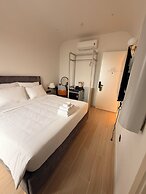 Maharaja Lounge & Hotels
