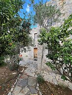 Badem Evi