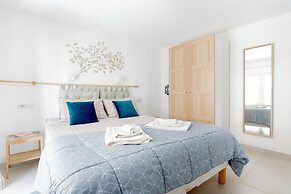 Eos Sea View Apartment