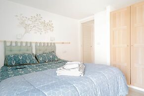 Eos Sea View Apartment