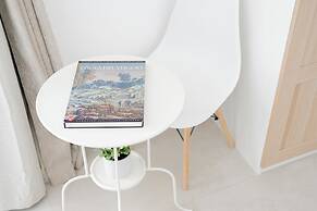 Eos Sea View Apartment