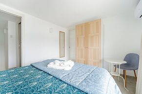 Eos Sea View Apartment