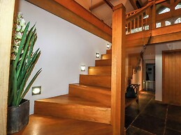 Kerslake House