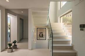 Edem Beachfront Luxury Villa