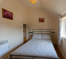 Peaceful Family Retreat in Kent Downs