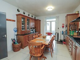 King Arthur Suite