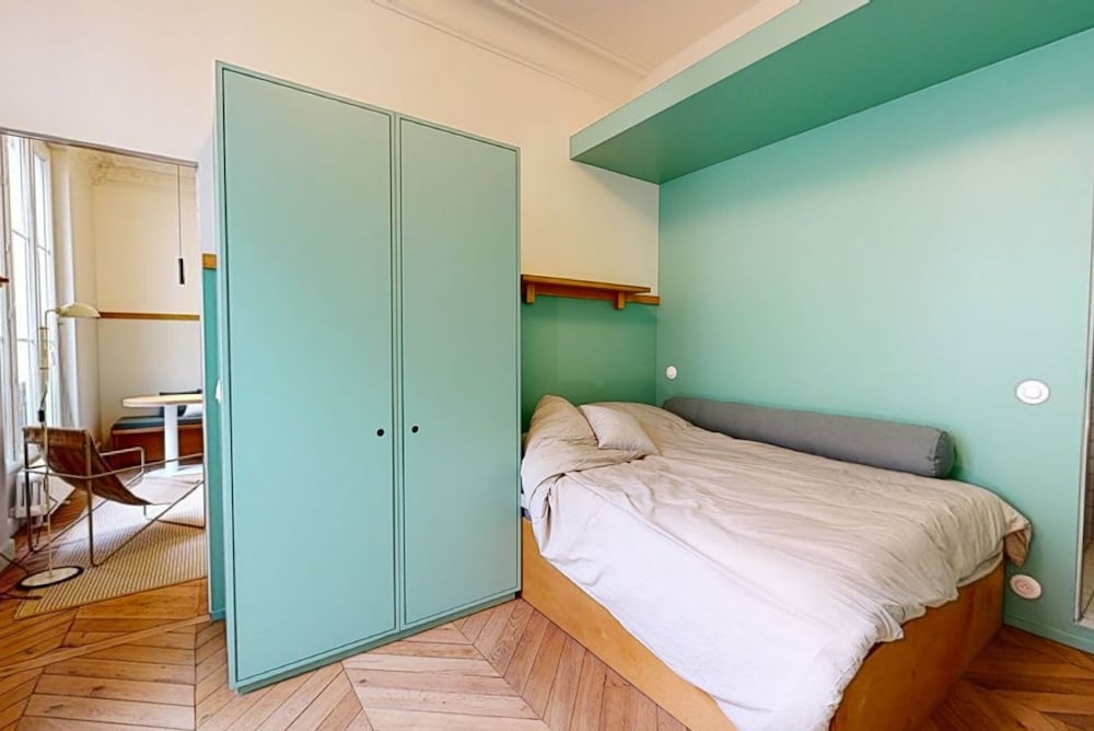 Joivy Pleasant 1-bed Flat w/ Shared Courtyard