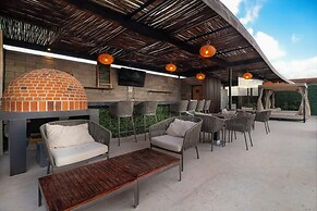 2 BR Condo Rooftop Ocean View - Sasha I