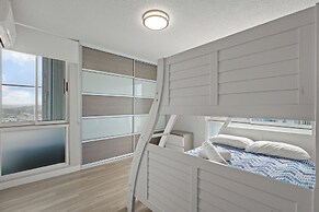 Dos Marinas by Otium